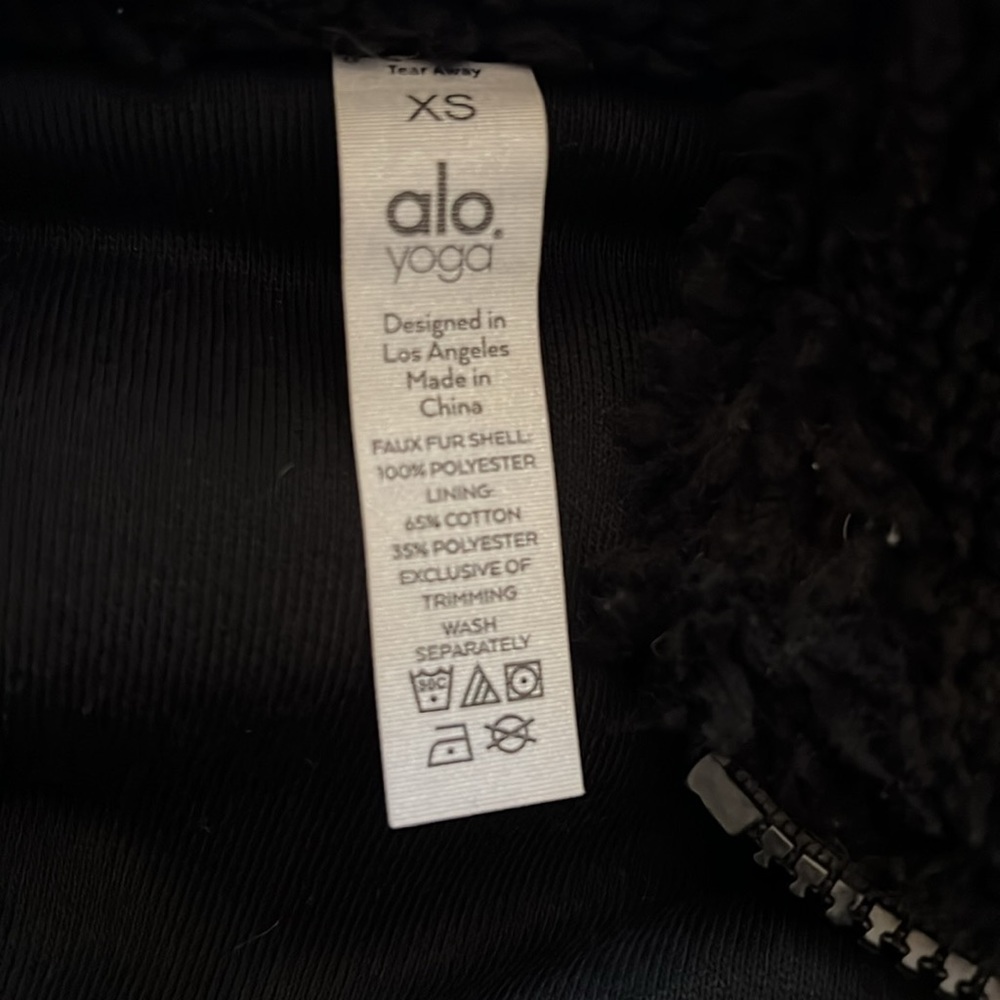 ALO black sherpa jacket - Picture 7 of 7